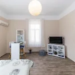 Lägenhet & Kolovare 1, Zadar