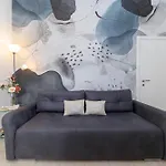 Lägenhet & Kolovare 1,