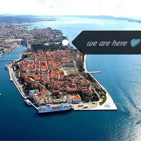 & Kolovare 1, *