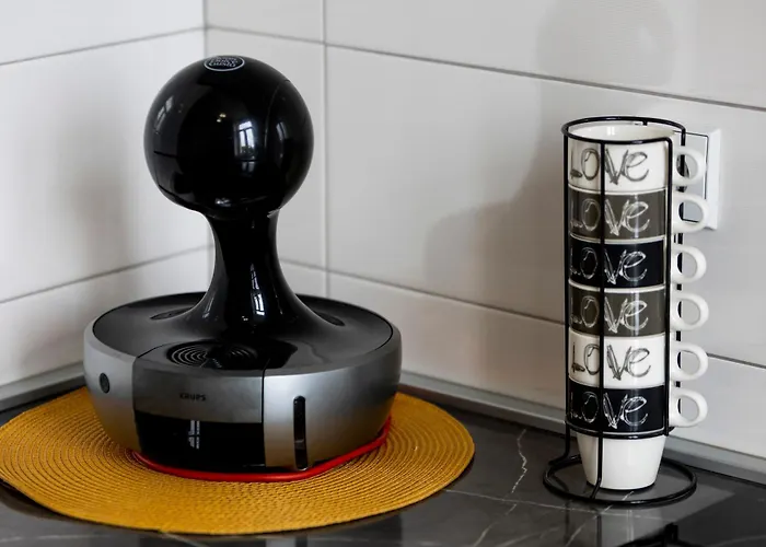 & Kolovare 1, زادار