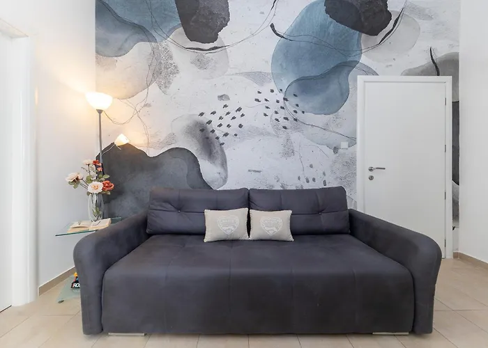 Apartment & Kolovare 1,